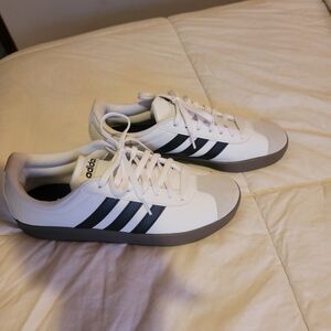 Adidas White & Black VL Court 3.0 Women's Size 7 1/2